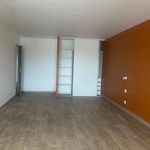 Rent 4 bedroom apartment of 143 m² in Clairoix