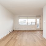 Rent 1 bedroom apartment of 59 m² in North York