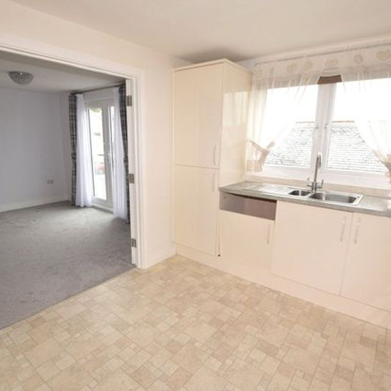 Flat to rent in Petitor Road, St Marychurch, Torquay, Devon TQ1