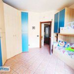 Affitto 3 camera appartamento di 90 m² in Valverde