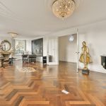 Huur 4 slaapkamer huis van 257 m² in Weesp