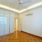 Rent 5 bedroom apartment of 166 m² in Singapore