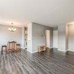 Rent 1 bedroom apartment of 785 m² in Chicago