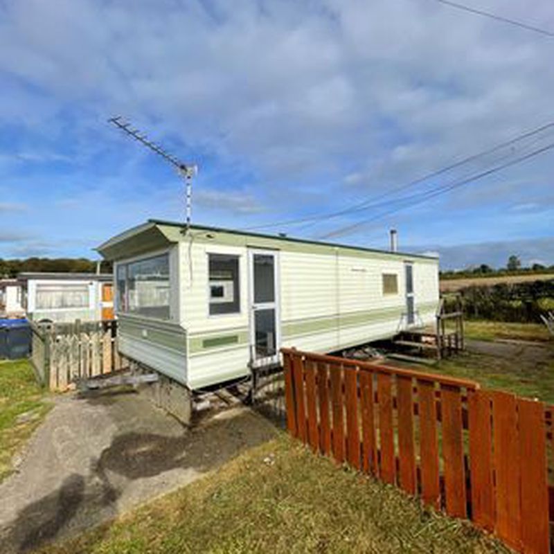 Shared accommodation to rent in Rollestone Mobile Home Park, Shrewton, Salisbury SP3