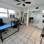 Rent 2 bedroom apartment of 1085 m² in North Miami Beach