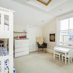 Rent 4 bedroom apartment of 149 m² in London