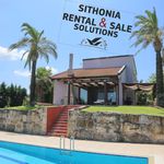 Rent 4 bedroom house of 390 m² in Chalkidiki