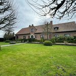 Rent 6 bedroom house of 376 m² in Wielsbeke