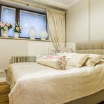 Rent 9 bedroom house of 400 m² in Warszawa
