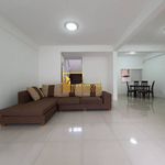 Rent 1 bedroom house of 250 m² in Khlong Toei
