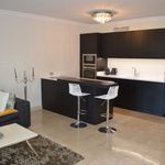 Alquilo 3 dormitorio apartamento de 155 m² en Estepona