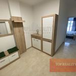 Pronajměte si 2 ložnic/e byt o rozloze 65 m² v Pardubice