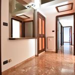 Rent 2 bedroom apartment of 105 m² in Genoa