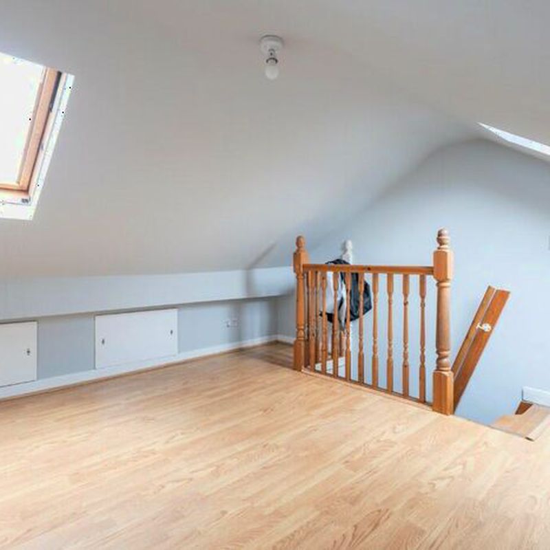 2 Bedroom Terraced House To Rent In Oxford Street, Rugby, Warwickshire, CV21