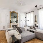 Appartement de 120 m² avec 5 chambre(s) en location à Paris
