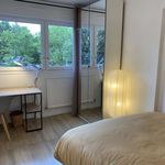 Rent a room of 111 m² in paris