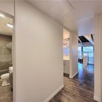 Rent 1 bedroom apartment of 86 m² in Long Beach