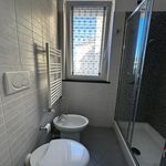 Rent 5 bedroom apartment of 84 m² in Genova