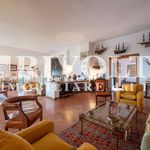 Rent 5 bedroom house of 900 m² in Monte Argentario