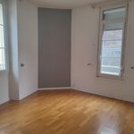 Rent 3 bedroom apartment of 61 m² in Angers