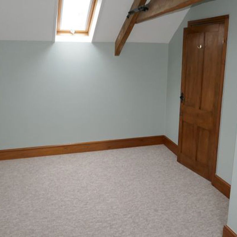 Barn conversion to rent in The Triangle, Somerton TA11