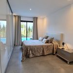 Rent 4 bedroom house of 180 m² in Estepona