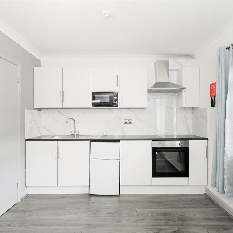 house for rent at Elphinstone Road, London, E17 Higham Hill