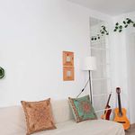 Rent a room of 45 m² in Sevilla
