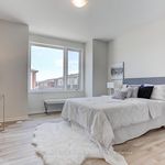 Rent 3 bedroom apartment of 268 m² in Vaughan