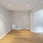Rent 1 bedroom flat of 48 m² in London