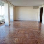 Rent 6 bedroom apartment of 420 m² in Madrid