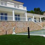 Rent 5 bedroom house of 250 m² in Vallauris