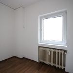 Rent 2 bedroom apartment of 65 m² in Krefeld