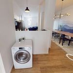 Rent 6 bedroom apartment of 127 m² in Marseille