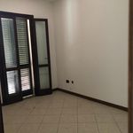 Affitto 4 camera appartamento di 85 m² in Pontedera