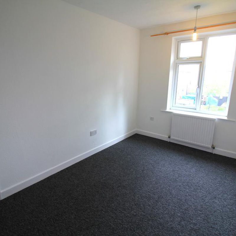 3 bedroom end of terrace house to rent Earlham Rise