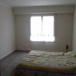 Rent 3 bedroom apartment of 65 m² in Challans