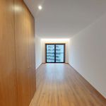 Rent 2 bedroom apartment of 102 m² in Porto