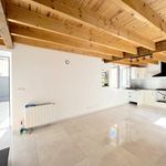 Rent 3 bedroom house of 63 m² in Étauliers