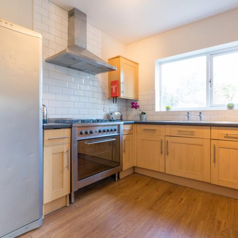 15 Canterbury Road 7 Bedroom Student House | Portsmouth | Student Cribs Milton