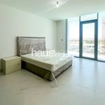 Rent 3 bedroom apartment of 193 m² in Dubai