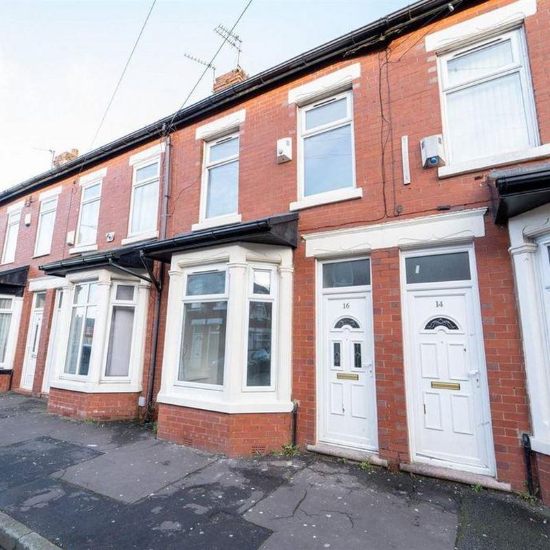 3 bedroom terraced house to rent Moston
