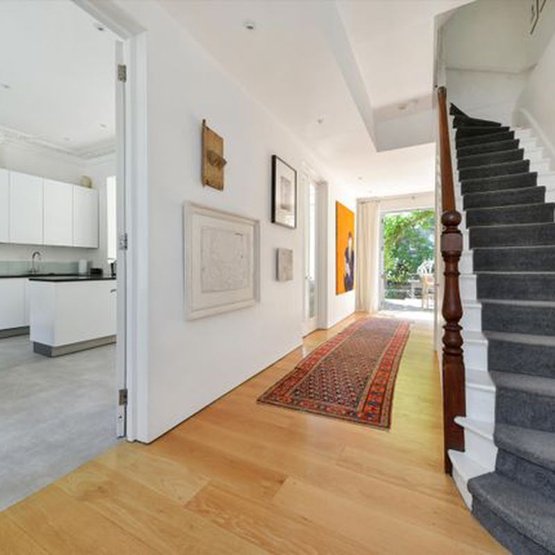 Detached house to rent in Willow Road, Hampstead, London NW3 Vale of Health