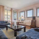 Rent 5 bedroom apartment of 185 m² in Firenze