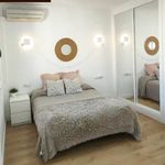 Rent 4 bedroom house of 280 m² in Fuengirola