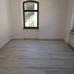 Helle und geräumige 3-Raumwohnung mit Einbauküche in Bad Bibra zu vermieten!