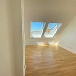 Miete 3 Schlafzimmer wohnung von 102 m² in Berlin