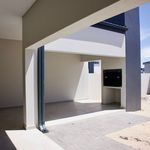 Rent 4 bedroom house of 251 m² in Cape Town