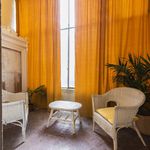 Affitto 1 camera appartamento di 150 m² in Firenze
