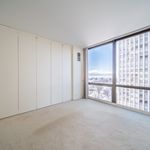 Rent 1 bedroom apartment of 685 m² in Chicago